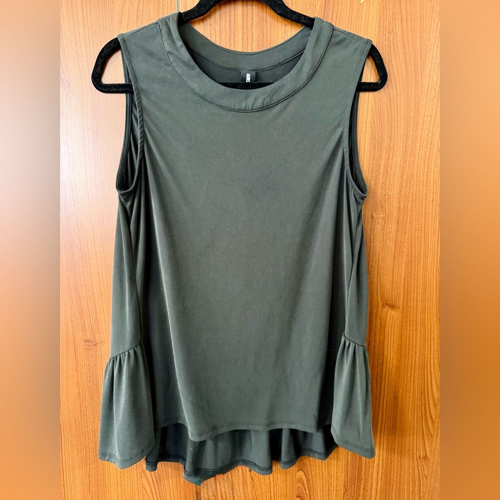 Agnes & Dora Women’s High Low Tank Top Black Size L